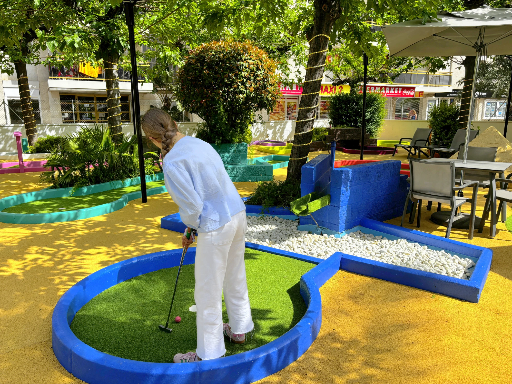 How to get to Minigolf Los Peces